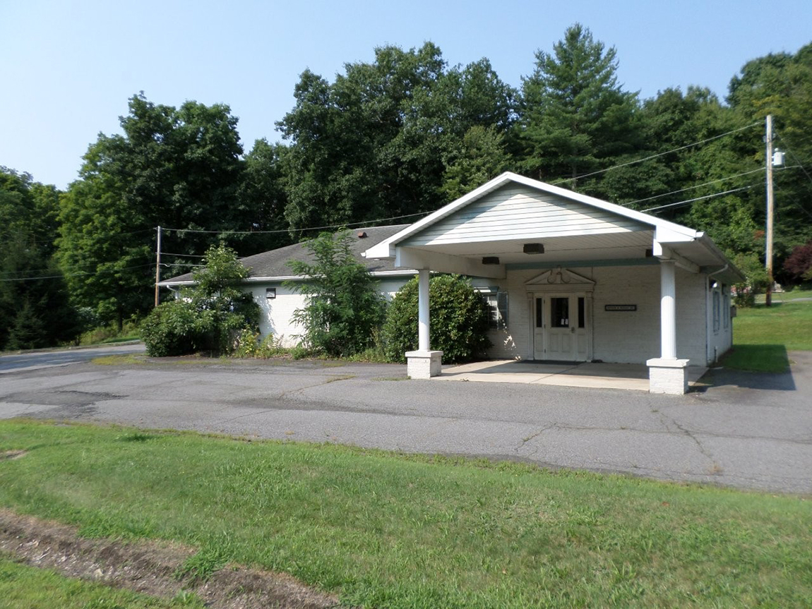 1240 State Route 307, Lake Winola, PA 18625